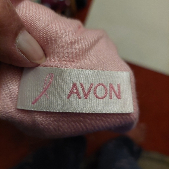 Vintage* Pink Viscose Avon Shawl/Scarf - Picture 4 of 6